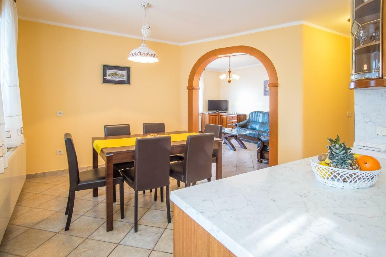 Apartman Cubranic Apartment เวอร์บนิค ภายนอก รูปภาพ